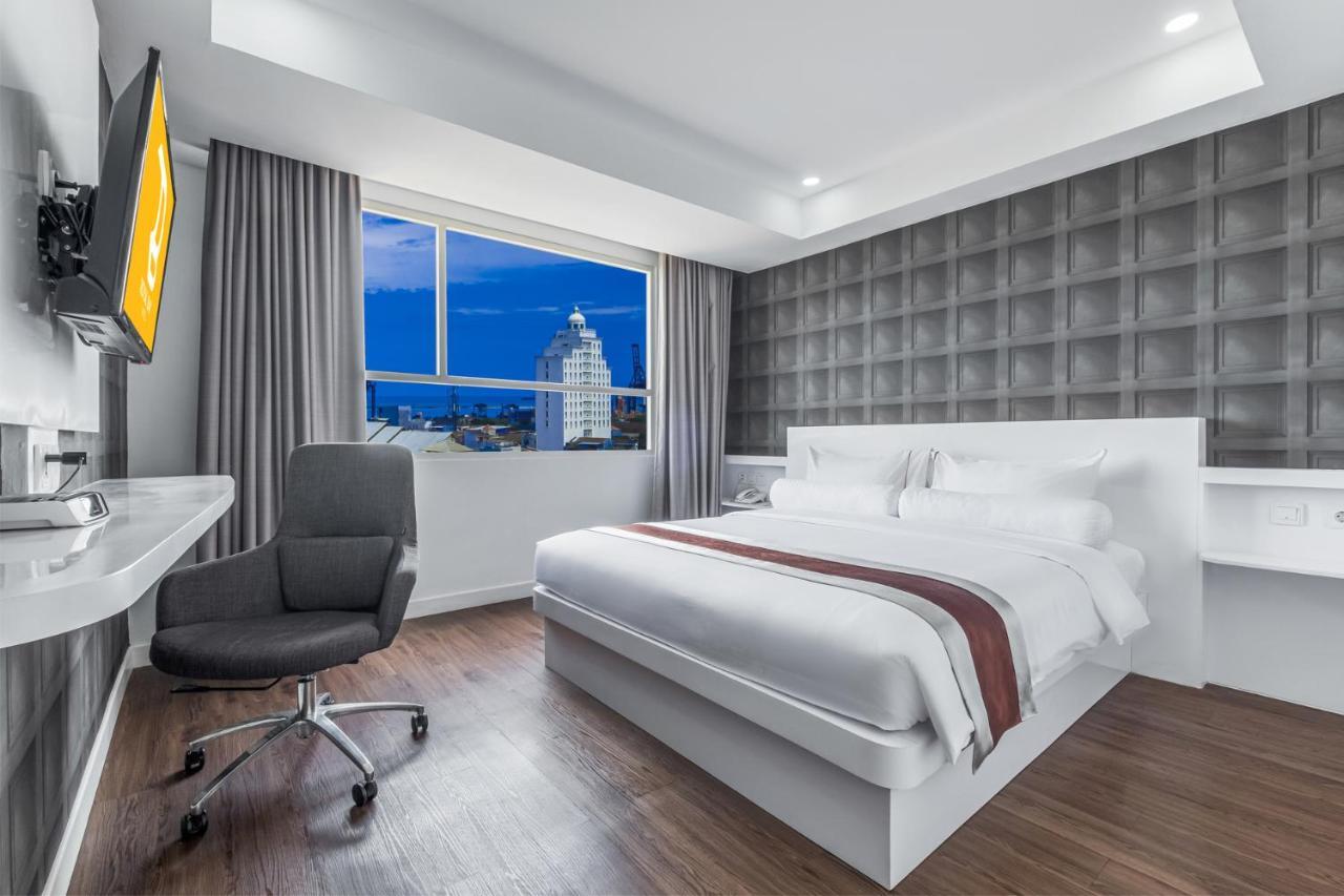 Royal Bay Hotel Makassar Luaran gambar