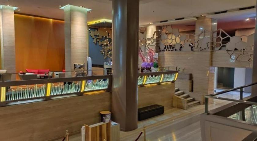 Royal Bay Hotel Makassar Luaran gambar