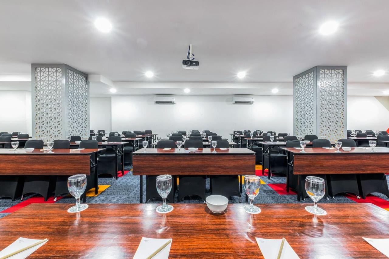 Royal Bay Hotel Makassar Luaran gambar